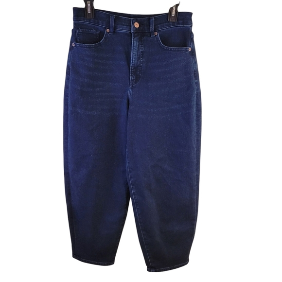 EXPRESS barrell leg super high rise cropped jeans - 6. D16 - Picture 1 of 6